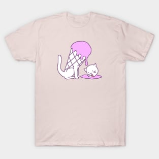 Cat icecream (strawberry) T-Shirt